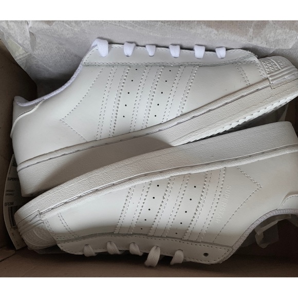 COPY - 𝗔𝗗𝗜𝗗𝗔𝗦 𝗦𝗨𝗣𝗘𝗥𝗦𝗧𝗔𝗥 𝖶𝖧𝖨𝖳𝖤 🤍𝖪𝖨𝖣𝖲 𝟯 𝖶𝖮𝖬𝖤𝖭𝖲 𝟱 NⵊB 🏷 - Picture 10 of 11